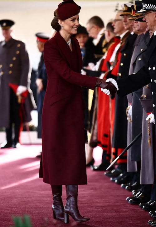 قرمز شرابی، رنگ سلطنتی