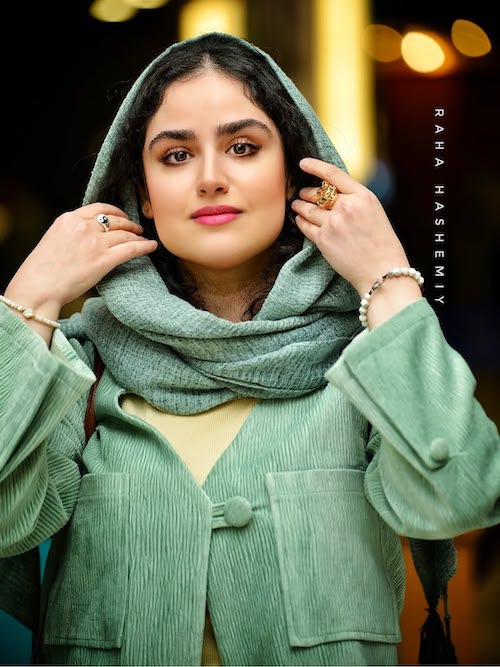 کت سبز هانیه غلامی