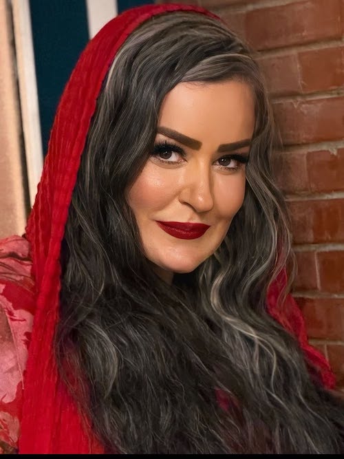 استایل قرمز نعیمه نظام‌دوست