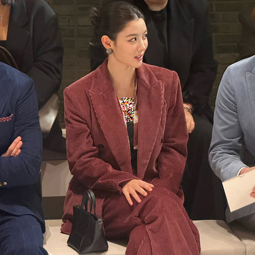 کت پاییزی کیم یو جونگ