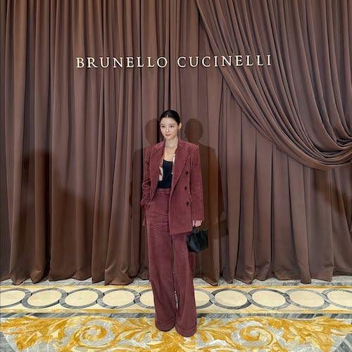 کت پاییزی کیم یو جونگ