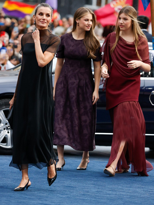 لتیزیا و دخترانش