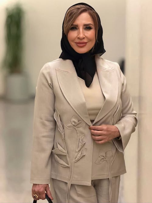 کت و شلوار کرمی مرجانه گلچین