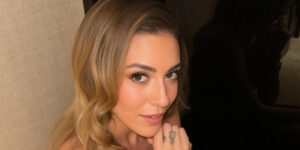 بازیگر مشهور ترک با استایلی ساده در تولد پر رنگ و لعاب دخترش دیده شد!