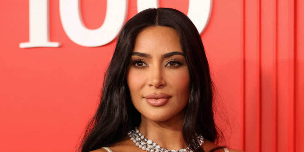 خشم دوستداران مد از دسترسی کیم کارداشیان به لباس‌های آرشیوی برندهای بزرگ