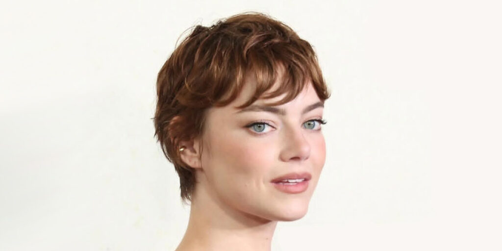 اما استون با رنگی جسورانه به فرش قرمز آمد و همه را تحت تأثیر قرار داد