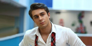 بازیگر دخترکش سریال «خواهران و برادران» با استایلی جذاب در هفته مد پاریس