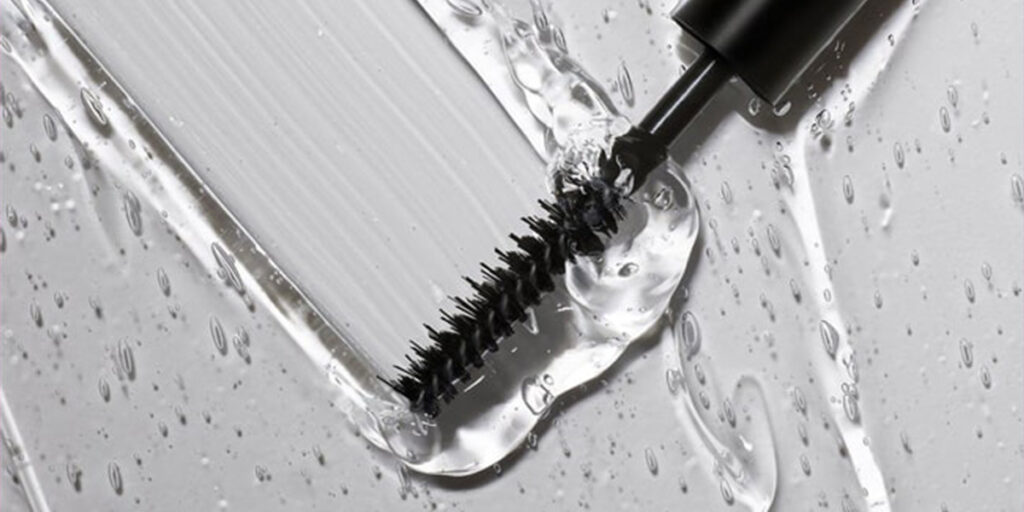 محصولی کوچک با اثری بزرگ؛ چرا صابون ابرو جای ژل‌های حرفه‌ای را گرفته است؟