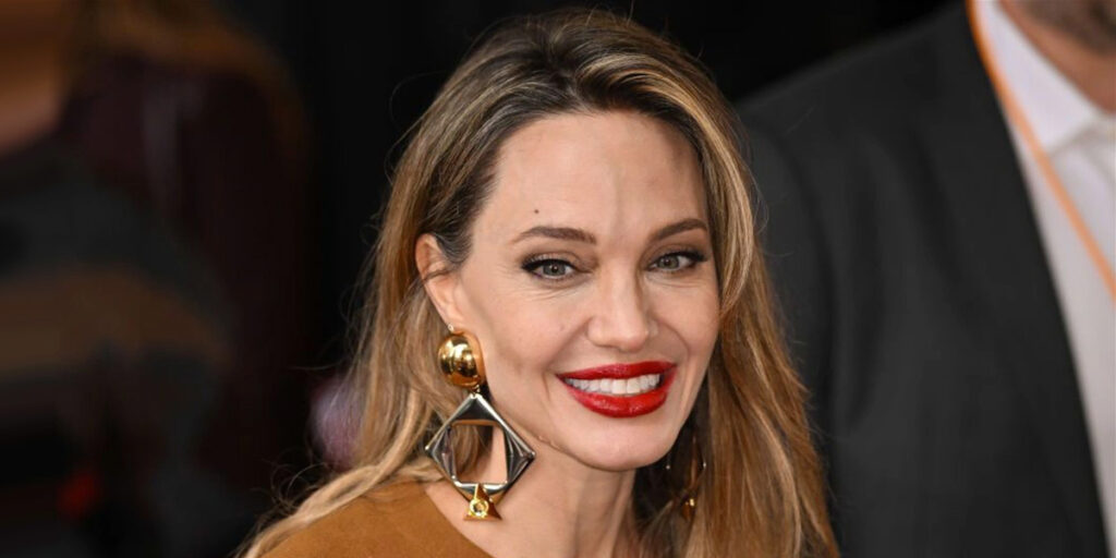 مینیمالیسم در اوج شکوه؛ استایل شیک آنجلینا جولی در رم