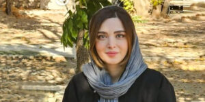 آرایش ترسناک بهنوش طباطبایی در نمایش جدیدش خبرساز شد!