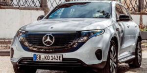 طراحی داخلی EQE؛ وقتی کابین به یک اتاق هوشمند تبدیل می‌شود