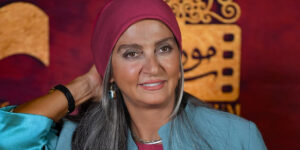 رویا جاویدنیا و آرایشی که بیشتر مناسب هالووین بود تا تماشای یک نمایش!!