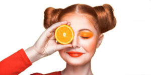 ترکیب معجزه‌گر برای پوست شاداب و بی‌نقص؛ فقط با چند میوه ساده در خانه!