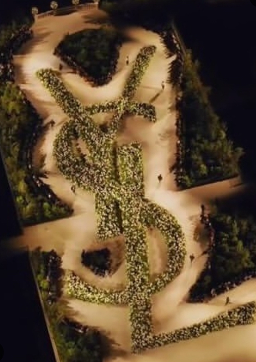 جزئیات هفته مد پاریس