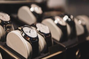 از کجا ساعت اصل بخریم؟