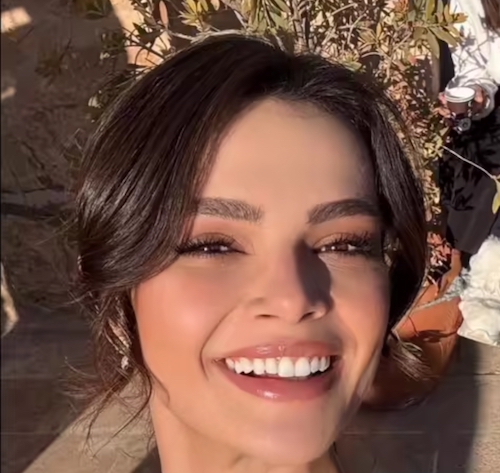 رنگ موی آلیا شهر دور