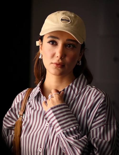 شومیز راه‌راه ساقی حاجی‌پور