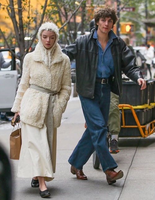 استایل‌های خیابانی آنیا تیلور جوی و همسرش