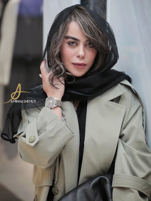 کیف بقچه‌ای الهام اخوان