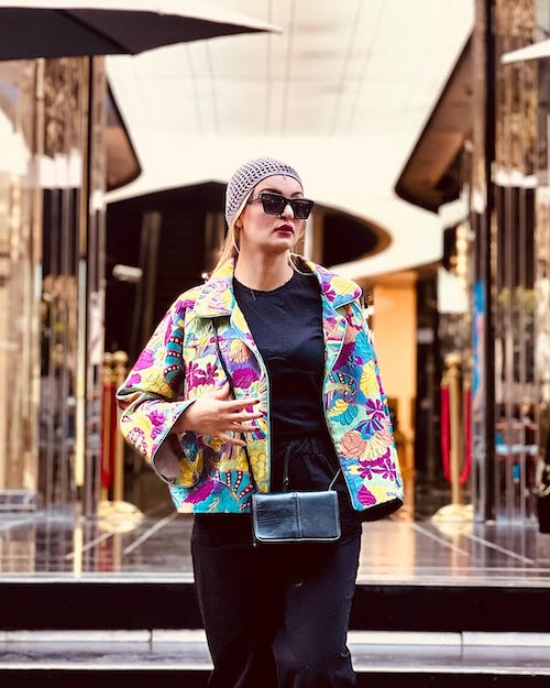 کت رنگارنگ نیلوفر پارسا