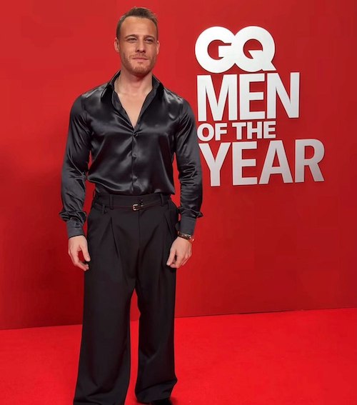 لباس ساتن کرم بورسین