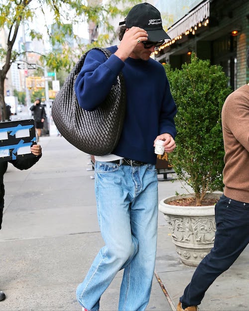 آبی سلطنتی در کیفهای بوتگا