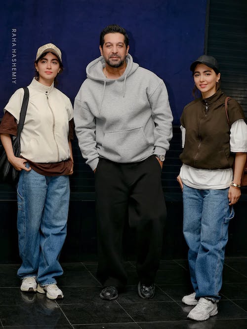 سنا و سونیا در نمایش کازابلانکا