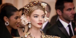 کمر زیادی باریک آنیا تیلور جوی طرفداران را نگران کرد! او بیماری خاصی دارد؟