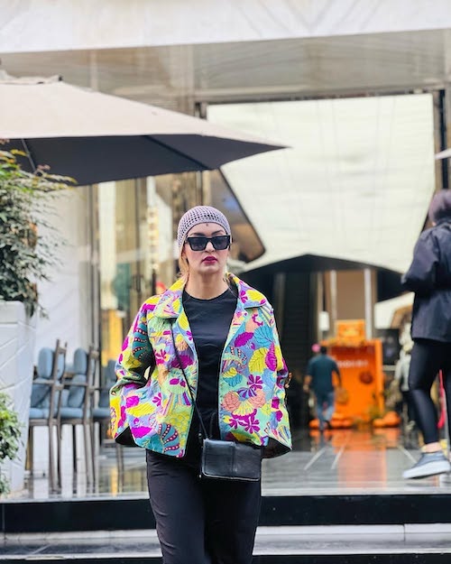 کت رنگارنگ نیلوفر پارسا