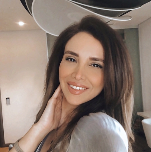 آزاده پوراکبر