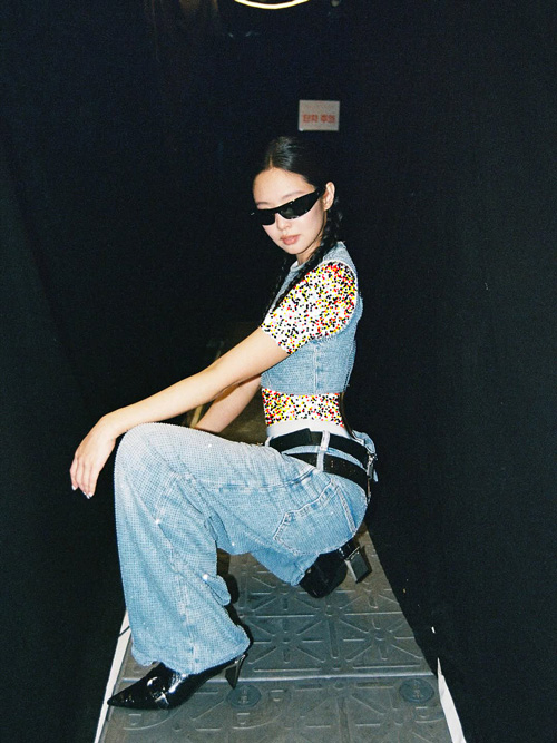 ترند کمربند در استایل کیم جنی