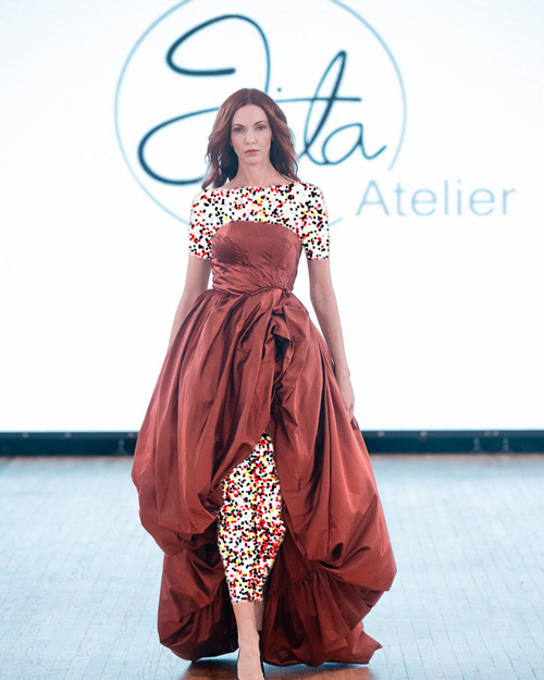 مجموعه‌ای با الهام از معماری ایرانی در لس‌آنجلس