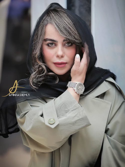 کیف بقچه‌ای الهام اخوان