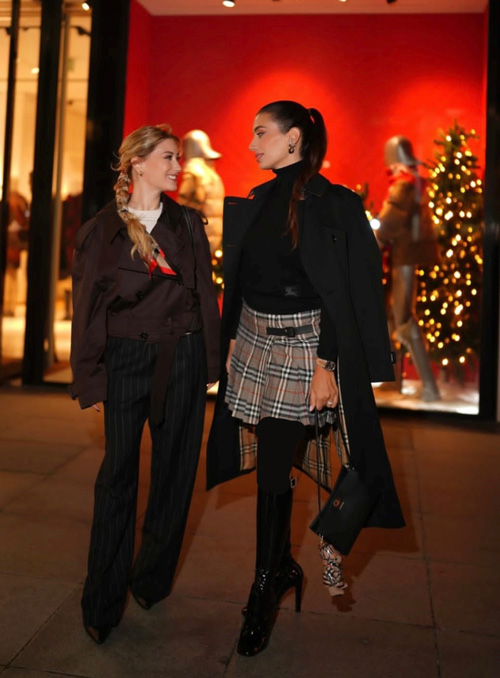 هازال کایا در مراسم بربری