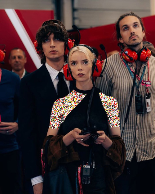 استایل‌های خیابانی آنیا تیلور جوی و همسرش