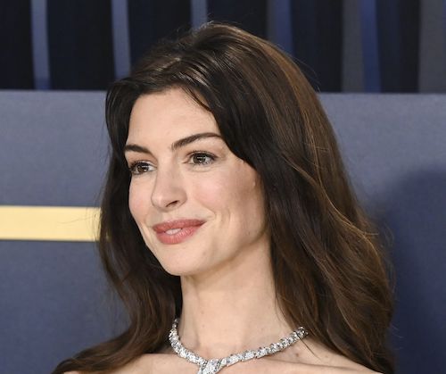 رازهای جوان ماندن آن هاثاوی