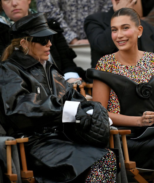 استایل چرمی بلیک لایولی