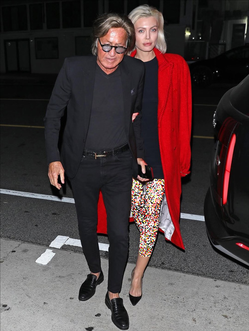 خانواده حدید در جشن تولد پدر