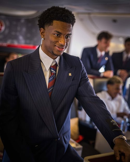 طراحی لباس امیری برای بارسلونا