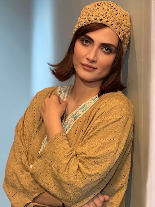 پیراهن نسکافه‌ای الناز ملک