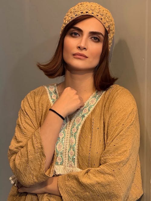 پیراهن نسکافه‌ای الناز ملک