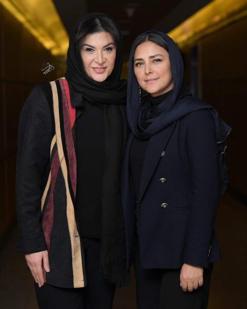 کت سرمهای هدی زینالعابدین