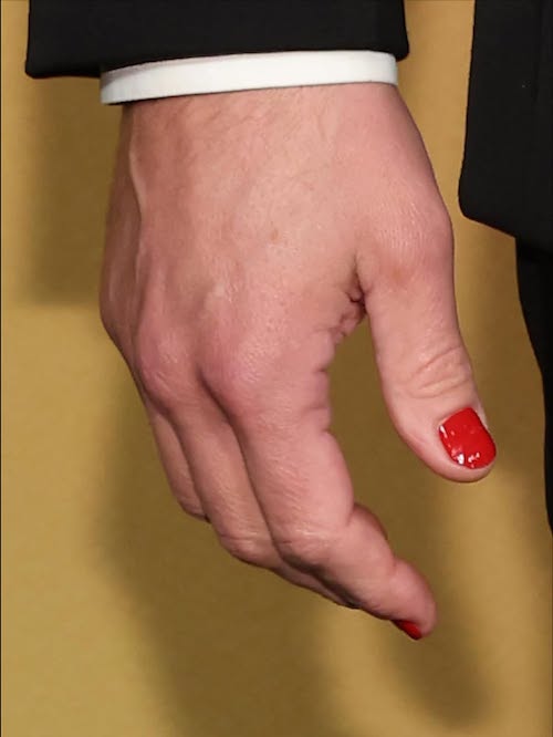 لاک قرمز بازیگر مشهور