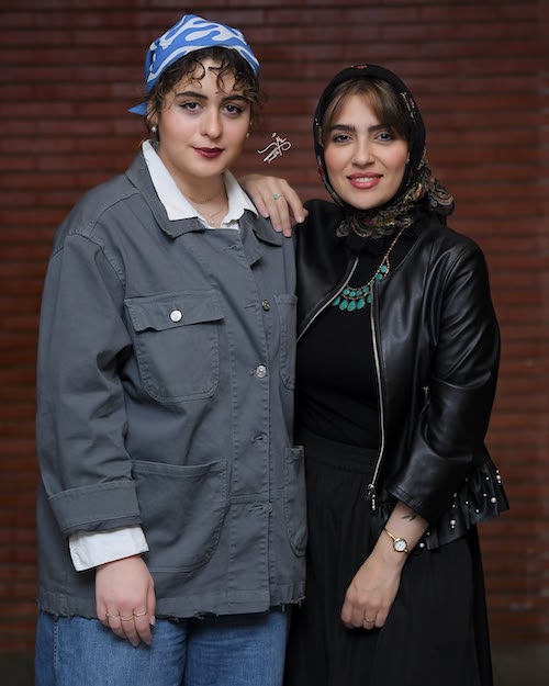 کت چرم مونا کرمی