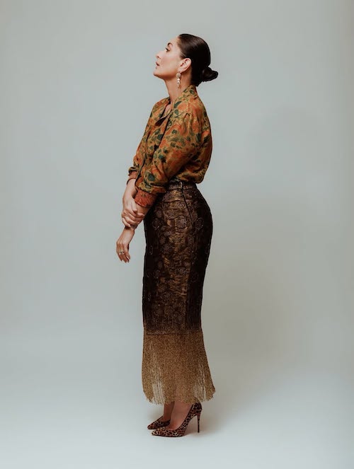 استایل پر از طرح و رنگ کارینا