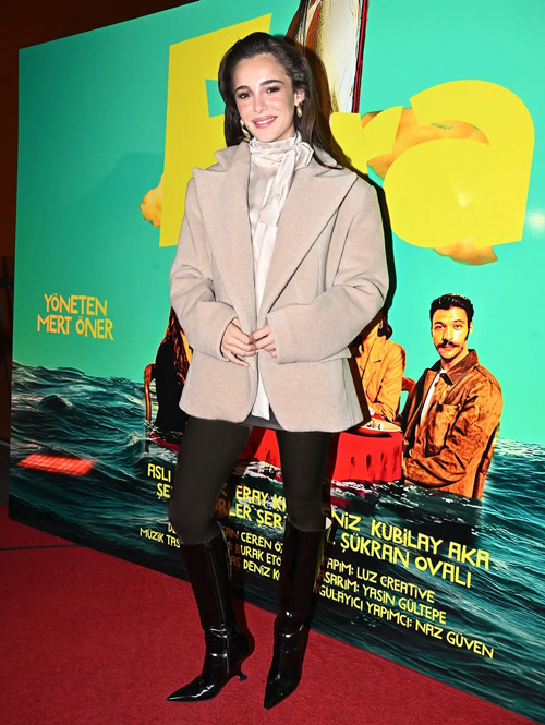 کت کرمی هافسانور سانجاکتوتان