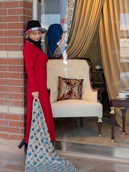 پیراهن قرمز مریم کاویانی