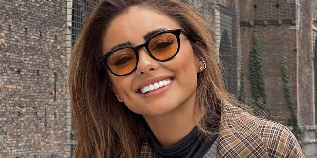 همسر ایرانی اوزجان دنیز با این استایل گرم، در سفری اروپایی دیده شد