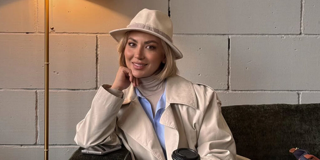 بیگ‌اسکارف را به سبک همسر بهرام رادان ست کنید و شیک‌ترین باشید