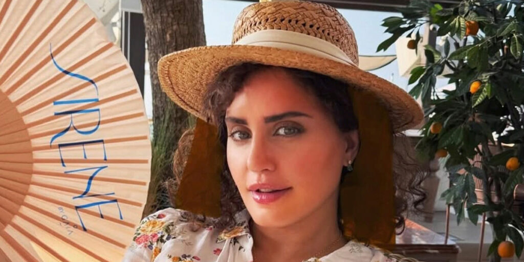 الناز شاکردوست با عینک لوکس و تل موی خاصش خبرساز شد!